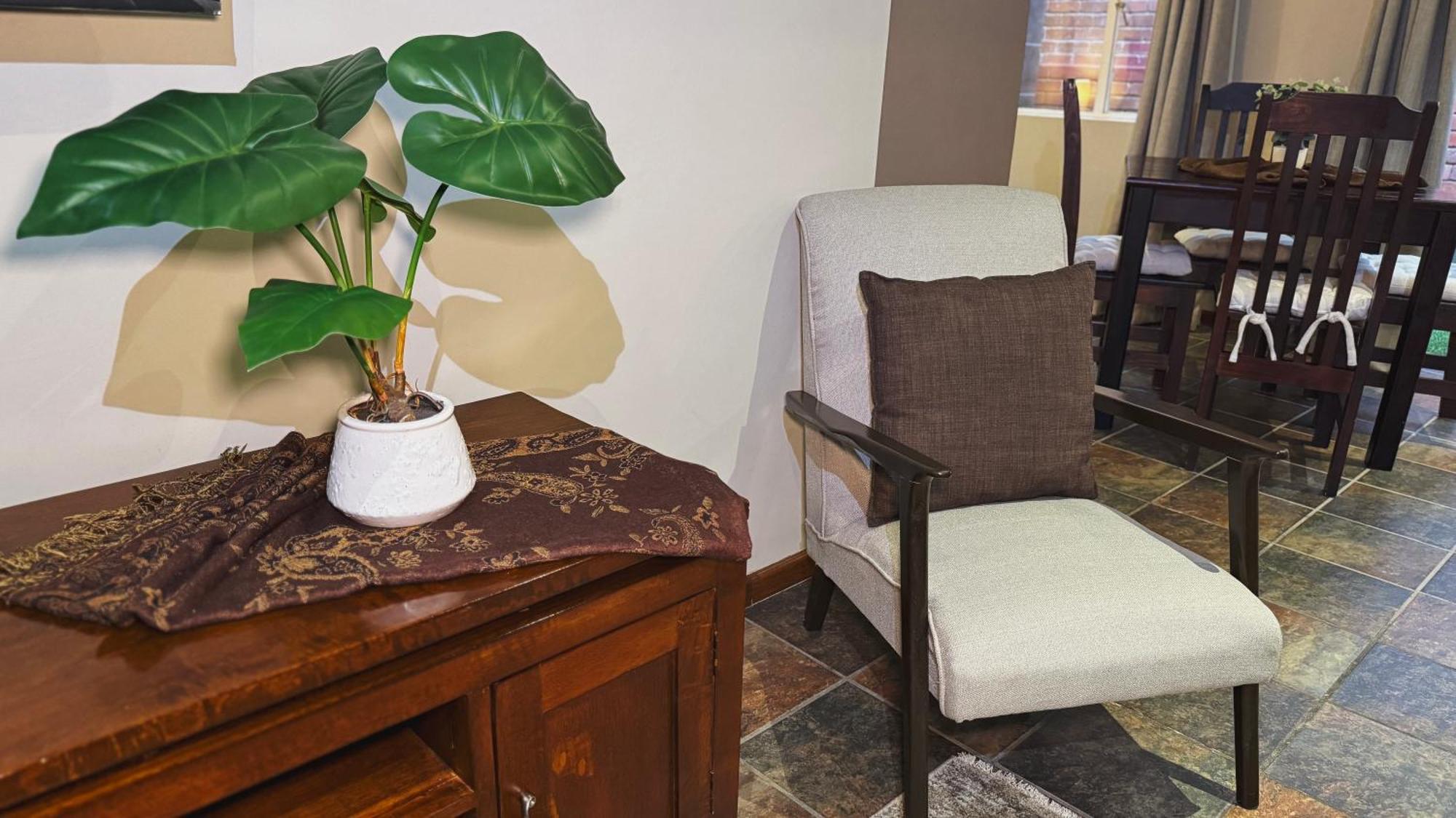 Border Close Guesthouse Upington Bagian luar foto