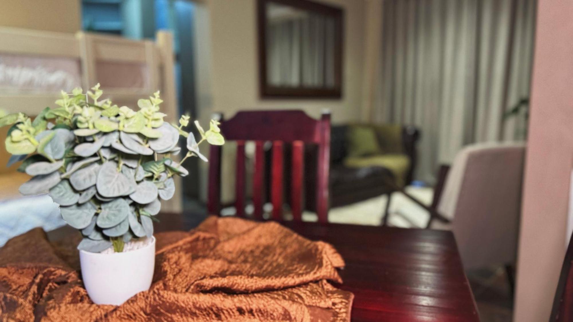 Border Close Guesthouse Upington Bagian luar foto
