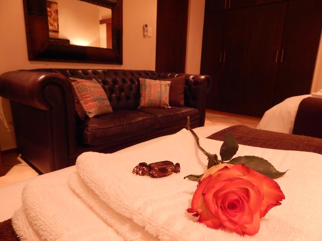 Border Close Guesthouse Upington Bagian luar foto